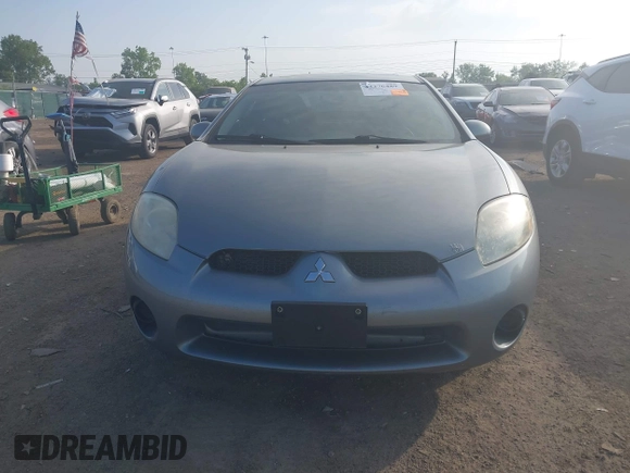 2008 Mitsubishi Eclipse GS z VIN 4A3AK24F28E036454, wystawiony jako IAAI lot #42276489 z przebiegiem 153 707 mil mil oraz . Historia ofert i sprzedaży dostępna na DreamBid. Obrazek 13.