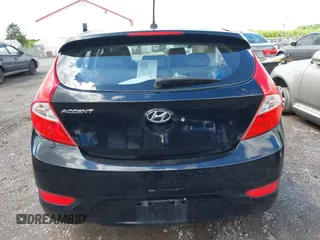 2012 Hyundai Accent SE z VIN KMHCU5AE0CU031475, wystawiony jako IAAI lot #42196146 z przebiegiem 122 489 mil mil oraz . Historia ofert i sprzedaży dostępna na DreamBid. Obrazek 16.