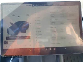 2023 Tesla Model Y Long Range z VIN 7SAYGDEE1PF865195, wystawiony jako Copart lot #57455765 z przebiegiem 32 011 mil mil oraz Szkoda całkowita • Salvage title. Historia ofert i sprzedaży dostępna na DreamBid. Obrazek 9.