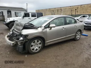 2006 Honda Civic LX z VIN 1HGFA16546L010488, wystawiony jako Copart lot #56931505 z przebiegiem 67 429 mil mil oraz Szkoda całkowita • Salvage title. Historia ofert i sprzedaży dostępna na DreamBid. Obrazek 1.