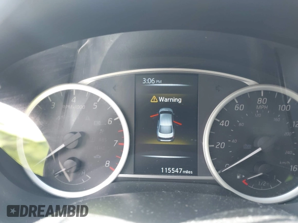 2018 Nissan Sentra SV with VIN 3N1AB7AP6JL657010, listed as a IAAI auction lot 41938113 with 115,547 mi miles. Bid and sale history available at carsss.com. Image 7.