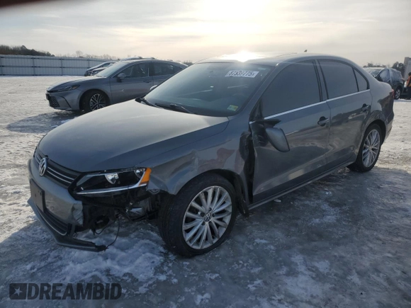 2012 Volkswagen Jetta SEL с VIN 3VWLP7AJ2CM452782, выставлен на аукционе Copart как лот 41502725 с пробегом 153 132 миль миль и Списание • Salvage title. История ставок и продаж доступна на DreamBid. Изображение 1.