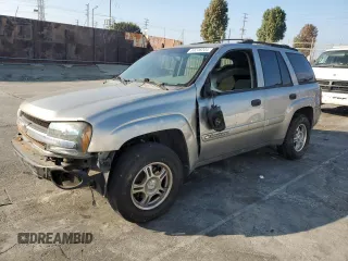 2002 Chevrolet TrailBlazer LS with VIN 1GNDS13S322473095, listed as a Copart auction lot 83246204 with 162,764 mi miles and Salvage Title. Bid and sale history available at DreamBid. Image 1.