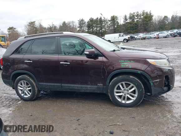 2015 Kia Sorento LX with VIN 5XYKTDA76FG648237, listed as a IAAI auction lot 41717261 with 163,845 mi miles. Bid and sale history available at carsss.com. Image 13.