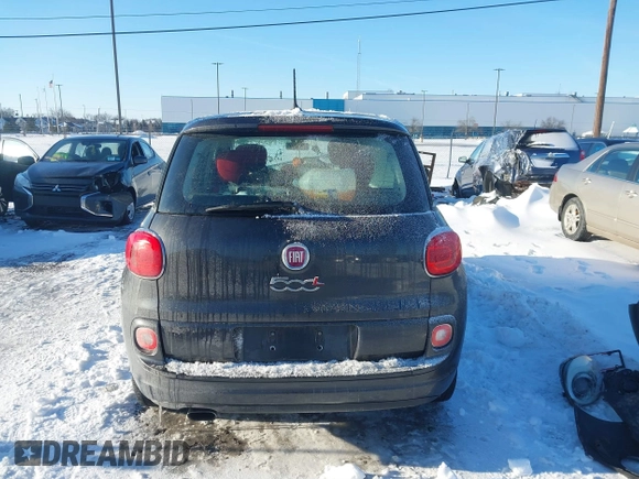2015 FIAT 500L Pop with VIN ZFBCFAAH5FZ035811, listed as a IAAI auction lot 41396187 with 42,386 mi miles. Bid and sale history available at carsss.com. Image 16.