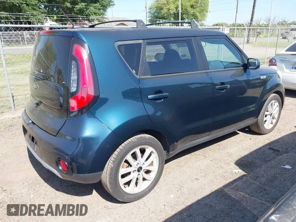 2017 Kia Soul + with VIN KNDJP3A58H7419132, listed as a IAAI auction lot 41985233 with 145,381 mi miles. Bid and sale history available at carsss.com. Image 4.