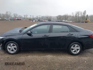 2023 Hyundai Elantra SE z VIN KMHLL4AG1PU547297, wystawiony jako IAAI lot #42080475 z przebiegiem 20 355 mil mil oraz . Historia ofert i sprzedaży dostępna na DreamBid. Obrazek 15.