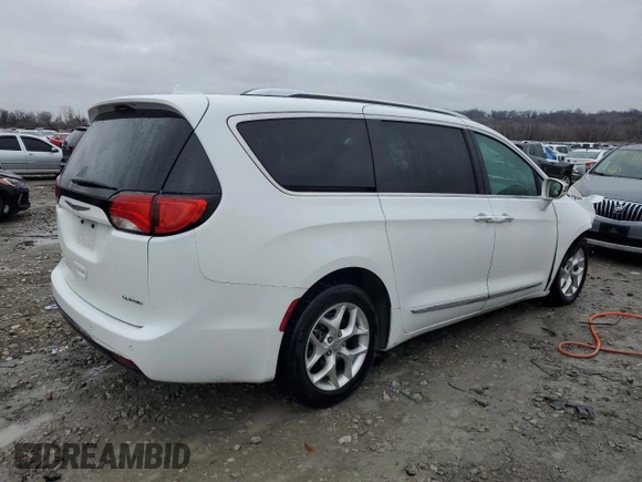 2020 Chrysler Pacifica Limited z VIN 2C4RC1GG6LR130835, wystawiony jako Copart lot #86351384 z przebiegiem 118 001 mil mil oraz Szkody całkowita. Historia ofert i sprzedaży dostępna na DreamBid. Obrazek 3.
