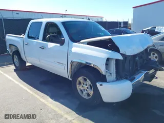 2007 Chevrolet Silverado 1500 LT w/1LT with VIN 2GCEC13C571695258, listed as a IAAI auction lot 41239531 with 266,909 mi miles. Bid and sale history available at carsss.com. Image 1.