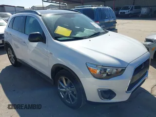 2013 Mitsubishi Outlander Sport LE with VIN 4A4AP5AU8DE024613, listed as a IAAI auction lot 41475433 with 101,272 mi miles. Bid and sale history available at carsss.com. Image 1.