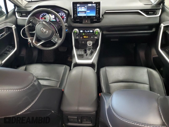 2021 Toyota RAV4 XLE Premium with VIN 2T3A1RFV3MC155735, listed as a Copart auction lot 58738135 with 87,685 mi miles and Salvage title. Bid and sale history available at DreamBid. Image 8.