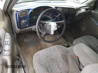 2001 GMC Sonoma SLS w/1SG Pkg with VIN 1GTCS19W318154175, listed as a Copart auction lot 79110724 with 135,746 mi miles and Salvage Title. Bid and sale history available at carsss.com. Image 8.