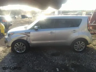 2018 Kia Soul + with VIN KNDJP3A52J7612334, listed as a IAAI auction lot 41358033 with 123,101 mi miles. Bid and sale history available at carsss.com. Image 15.