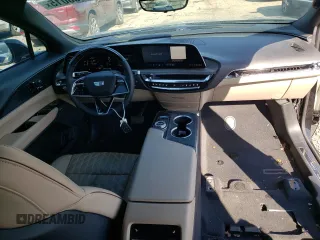 2024 Cadillac LYRIQ Sport z VIN 1GYKPWRK3RZ112032, wystawiony jako Copart lot #46460015 z przebiegiem 7 203 mil mil oraz Szkoda całkowita • Salvage title. Historia ofert i sprzedaży dostępna na DreamBid. Obrazek 8.