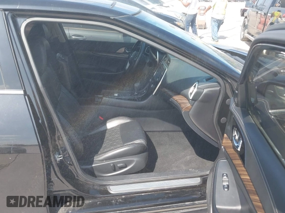2017 Nissan Maxima SV z VIN 1N4AA6AP5HC399438, wystawiony jako IAAI lot #42436750 z przebiegiem 82 832 mil mil oraz . Historia ofert i sprzedaży dostępna na DreamBid. Obrazek 5.