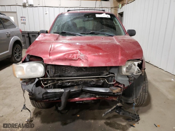 2003 Ford Escape XLT Popular 2 with VIN 1FMYU93183KA09064, listed as a Copart auction lot 54366325 with 214,531 mi miles and Non Repairable. Bid and sale history available at carsss.com. Image 5.