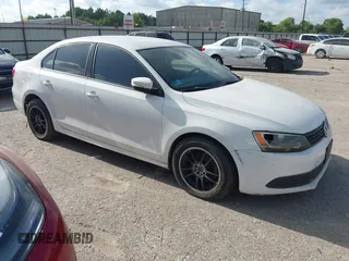 2012 Volkswagen Jetta SE with VIN 3VWDP7AJ0CM332273, listed as a IAAI auction lot 42807798 with 160,501 mi miles and . Bid and sale history available at DreamBid. Image 1.