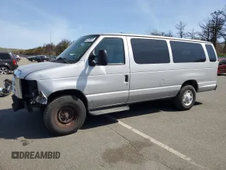 2013 Ford Econoline Passenger XL z VIN 1FBSS3BL0DDA74341, wystawiony jako Copart lot #55310665 z przebiegiem 38 717 mil mil oraz Szkoda całkowita • Salvage title. Historia ofert i sprzedaży dostępna na DreamBid. Obrazek 1.