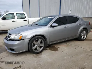 2013 Dodge Avenger SXT z VIN 1C3CDZCG2DN531423, wystawiony jako Copart lot #51777895 z przebiegiem 124 193 mil mil oraz Szkoda całkowita • Salvage title. Historia ofert i sprzedaży dostępna na DreamBid. Obrazek 1.