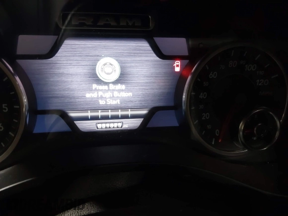 2021 Ram 1500 Laramie z VIN 1C6SRFJT2MN729787, wystawiony jako IAAI lot #42264245 z przebiegiem 81 625 mil mil oraz . Historia ofert i sprzedaży dostępna na DreamBid. Obrazek 7.