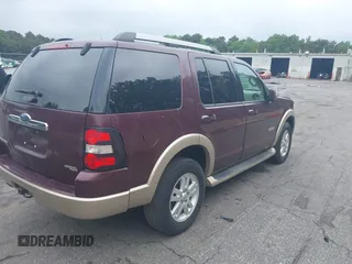 2006 Ford Explorer Eddie Bauer z VIN 1FMEU64E36UB54833, wystawiony jako IAAI lot #39599593 z przebiegiem 152 411 mil mil oraz . Historia ofert i sprzedaży dostępna na DreamBid. Obrazek 4.