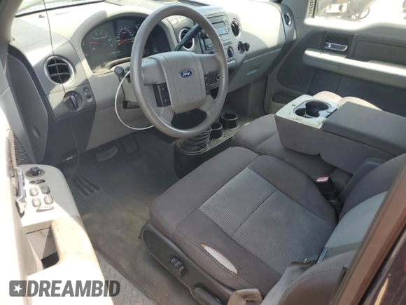 2004 Ford F-150 STX z VIN 1FTRX14W94NB84788, wystawiony jako Copart lot #55347125 z przebiegiem 197 935 mil mil oraz Szkoda całkowita • Salvage title. Historia ofert i sprzedaży dostępna na DreamBid. Obrazek 8.