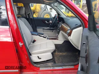 2013 Mercedes-Benz GLK 350 with VIN WDCGG8JBXDG050100, listed as a IAAI auction lot 41892180 with 86,929 mi miles and . Bid and sale history available at DreamBid. Image 5.