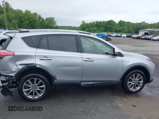 2017 Toyota RAV4 Limited z VIN JTMDJREV0HD140223, wystawiony jako IAAI lot #42192770 z przebiegiem 67 377 mil mil oraz . Historia ofert i sprzedaży dostępna na DreamBid. Obrazek 13.