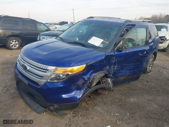 2014 Ford Explorer XLT with VIN 1FM5K8D80EGC37483, listed as a IAAI auction lot 41843135 with 169,329 mi miles. Bid and sale history available at carsss.com. Image 17.