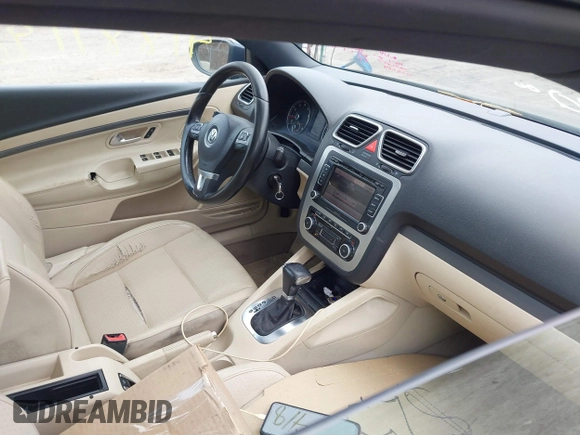 2011 Volkswagen Eos Komfort с VIN WVWBA7AH5BV001475, выставлен на аукционе IAAI как лот 41881190 с пробегом 237 064 миль миль и . История ставок и продаж доступна на DreamBid. Изображение 5.