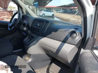 2016 Nissan NV200 S с VIN 3N6CM0KN2GK697424, выставлен на аукционе IAAI как лот 42432266 с пробегом 130 182 миль миль и . История ставок и продаж доступна на DreamBid. Изображение 5.