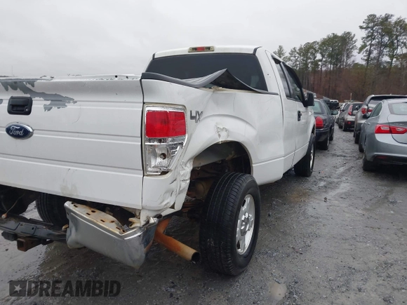 2009 Ford F-150 XL with VIN 1FTPX14V29KC15774, listed as a IAAI auction lot 41542368 with 256,000 mi miles. Bid and sale history available at carsss.com. Image 4.