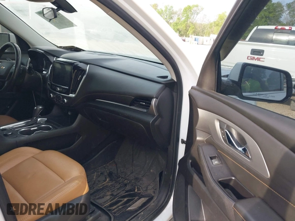 2019 Chevrolet Traverse LT Cloth with VIN 1GNERGKW1KJ193902, listed as a IAAI auction lot 41900901 with 131,672 mi miles and . Bid and sale history available at DreamBid. Image 5.