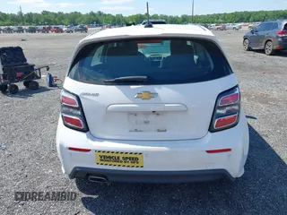 2020 Chevrolet Sonic LT z VIN 1G1JG6SBXL4112344, wystawiony jako IAAI lot #42197358 z przebiegiem 89 720 mil mil oraz . Historia ofert i sprzedaży dostępna na DreamBid. Obrazek 16.