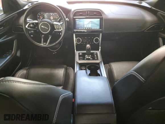 2020 Jaguar XE R-Dynamic S z VIN SAJAT4GX4LCP58076, wystawiony jako Copart lot #48547715 z przebiegiem 42 275 mil mil oraz Szkody całkowita. Historia ofert i sprzedaży dostępna na DreamBid. Obrazek 8.