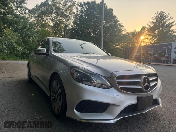 2016 Mercedes-Benz E 350 Luxury with VIN WDDHF8JB8GB198055, listed as a Copart auction lot 61106865 with 90,962 mi miles and Clean title. Bid and sale history available at DreamBid. Image 1.