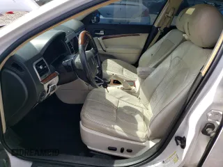 2012 Lincoln MKZ Hybrid with VIN 3LNDL2L30CR828740, listed as a Copart auction lot 42733455 with 205,479 mi miles and Non Repairable. Bid and sale history available at DreamBid. Image 7.