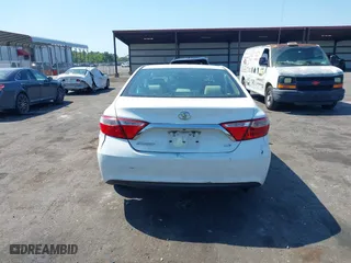 2015 Toyota Camry XLE with VIN 4T1BF1FK6FU948938, listed as a IAAI auction lot 42023487 with 107,232 mi miles. Bid and sale history available at carsss.com. Image 16.