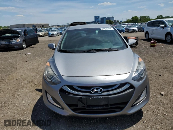 2013 Hyundai Elantra с VIN KMHD35LE1DU106741, выставлен на аукционе Copart как лот 57675065 с пробегом 86 445 миль миль и Чистый • Clean title. История ставок и продаж доступна на DreamBid. Изображение 5.