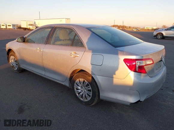 2013 Toyota Camry L with VIN 4T1BF1FK1DU272007, listed as a IAAI auction lot 40955929 with 157,042 mi miles. Bid and sale history available at carsss.com. Image 3.