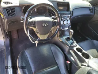 2013 Hyundai Genesis Coupe Track z VIN KMHHU6KJ3DU093428, wystawiony jako Copart lot #41886225 z przebiegiem 132 828 mil mil oraz Czysty tytuł • Clean title. Historia ofert i sprzedaży dostępna na DreamBid. Obrazek 8.