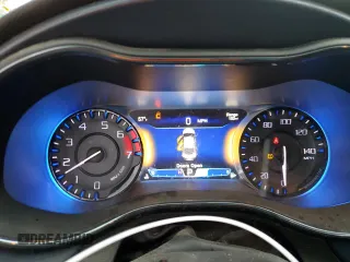 2015 Chrysler 200 S с VIN 1C3CCCBB7FN752041, выставлен на аукционе Copart как лот 49050835 с пробегом 207 890 миль миль и Списание • Salvage title. История ставок и продаж доступна на DreamBid. Изображение 9.