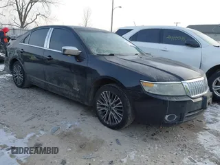 2007 Lincoln MKZ with VIN 3LNHM28T57R609138, listed as a IAAI auction lot 41394489 with 184,610 mi miles. Bid and sale history available at carsss.com. Image 1.