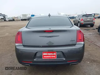 2022 Chrysler 300 Touring L with VIN 2C3CCADG5NH131160, listed as a IAAI auction lot 41434681 with 57,103 mi miles. Bid and sale history available at carsss.com. Image 17.