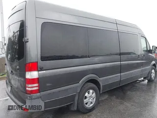 2011 Mercedes-Benz Sprinter Passenger with VIN WDZPE8CC2B5571810, listed as a IAAI auction lot 41571941 with 298,032 mi miles. Bid and sale history available at carsss.com. Image 4.