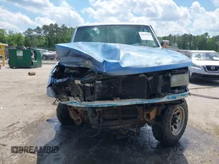 1997 Ford F-350 with VIN 1FTHF36F9VEA78530, listed as a IAAI auction lot 42124558 with Not Provided miles and . Bid and sale history available at DreamBid. Image 12.