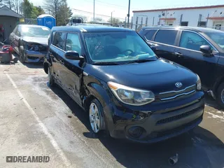 2018 Kia Soul with VIN KNDJN2A28J7514608, listed as a IAAI auction lot 41894055 with 131,041 mi miles. Bid and sale history available at carsss.com. Image 1.