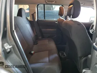 2014 Jeep Patriot Latitude with VIN 1C4NJRFBXED546921, listed as a Copart auction lot 61032895 with 133,344 mi miles and Clean title. Bid and sale history available at DreamBid. Image 11.