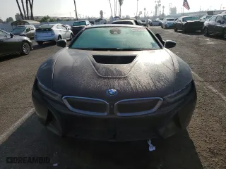 2017 BMW i8 with VIN WBY2Z2C35HV676554, listed as a Copart auction lot 69516714 with 58,163 mi miles and Salvage Title. Bid and sale history available at carsss.com. Image 5.
