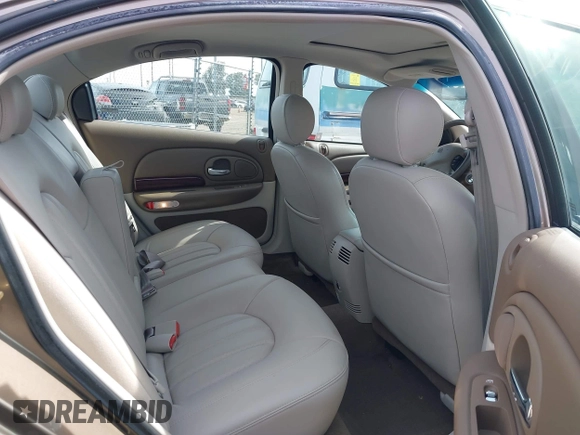 2000 Chrysler 300M M with VIN 2C3HE66G8YH224544, listed as a IAAI auction lot 41799183 with 60,675 mi miles and . Bid and sale history available at DreamBid. Image 8.